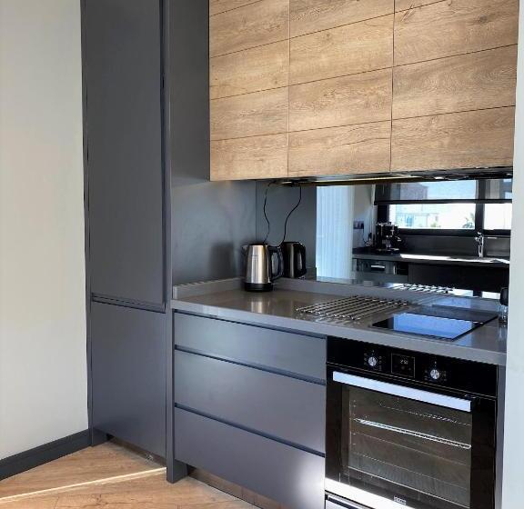 Suite Familiare, Zsuites