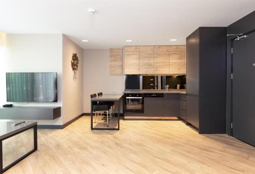 Suite Vista Giardino, Zsuites