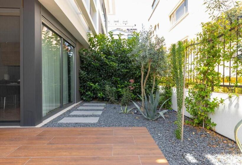 Suite Vista Giardino, Zsuites