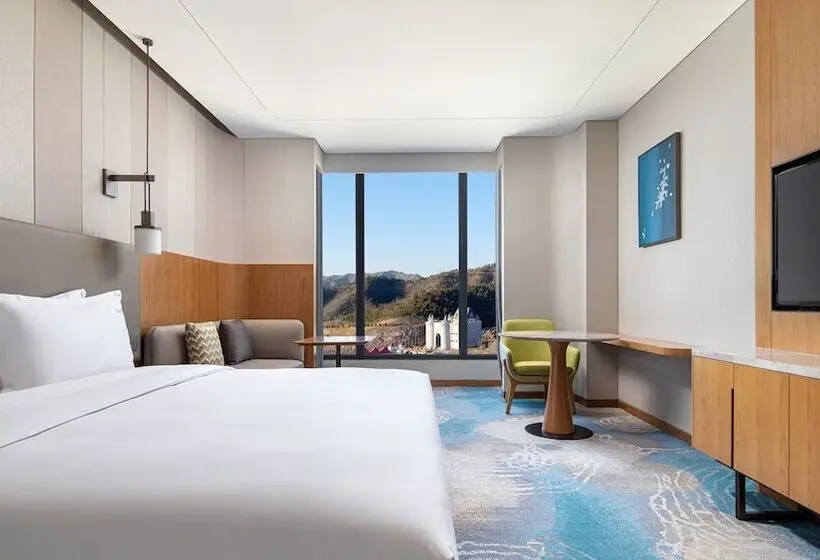 ダブルベッドスタンダードルーム, Holiday Inn Chengde Park View, An Ihg