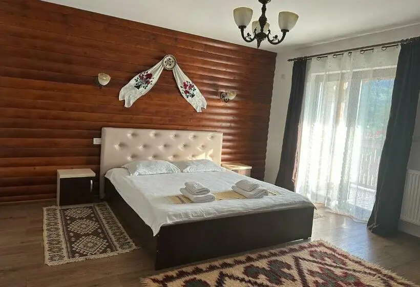اتاق استاندارد سه نفره, Casa Maramureșană