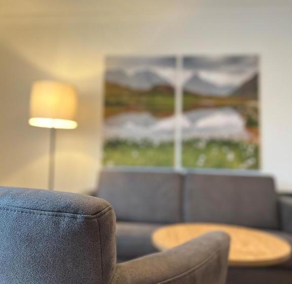 غرفة قياسية مزوَّدة بشُرفة, Gasthof Hotel Andlwirt