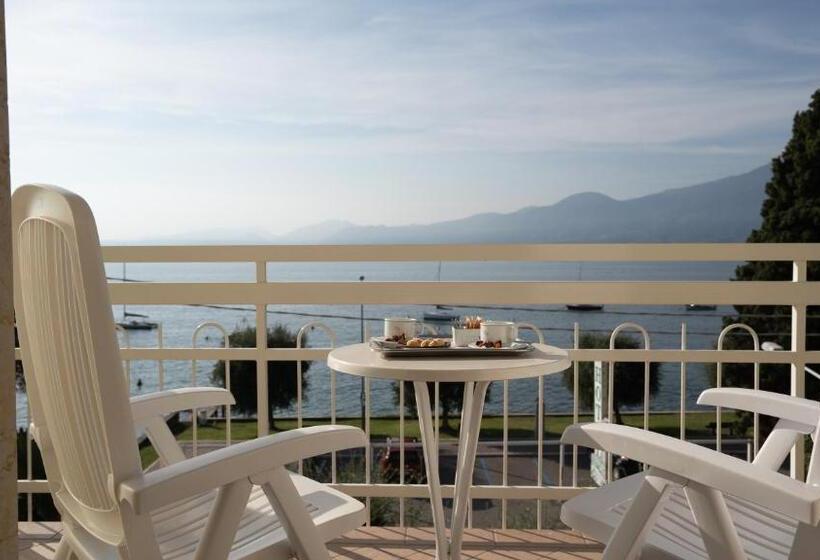 غرفة قياسية ثلاثية, Benacus Torri Del Benaco