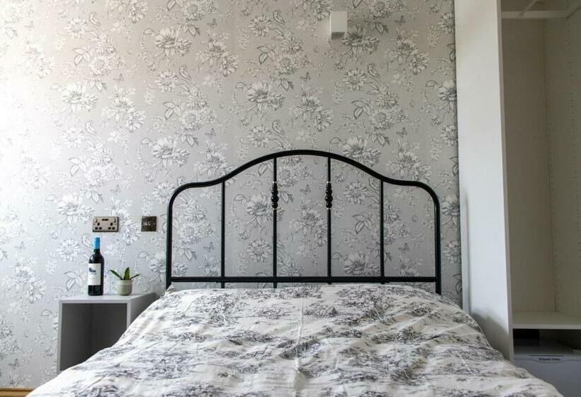 Номер Стандарт, Burren London