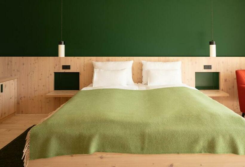 غرفة إقتصادية, Neusacherhof