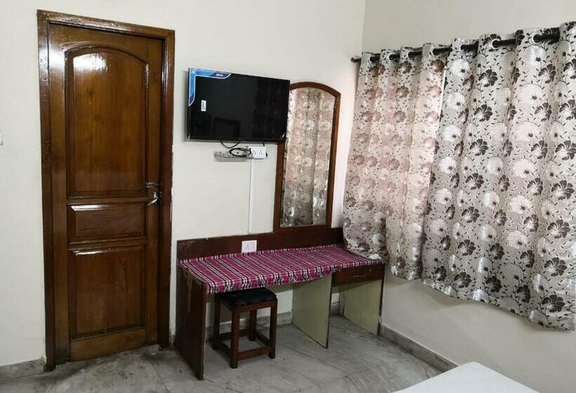 Номер Economy Индивидуальный, Sridhar Lodge
