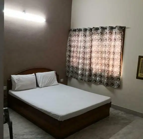 エコノミーシングルルーム, Sridhar Lodge
