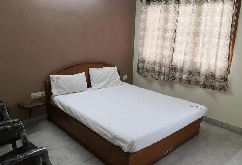 이코노미 룸, Sridhar Lodge