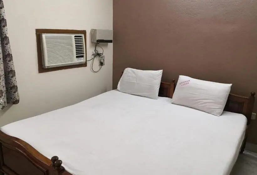 エコノミールーム, Sridhar Lodge