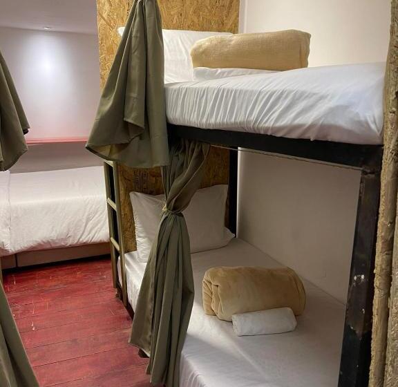 Familiekamer, Mahalo Hostel