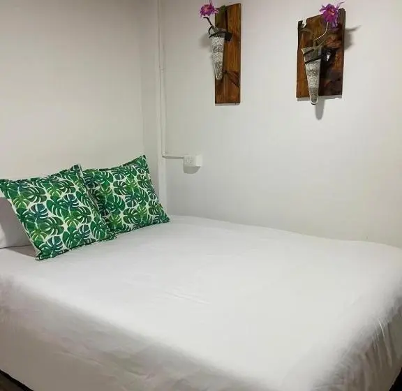 スタンダードルーム, Mahalo Hostel