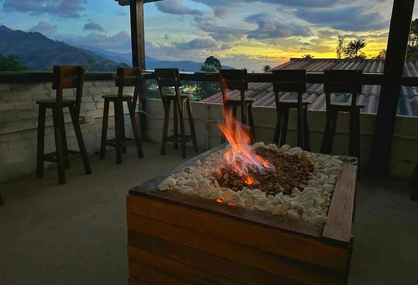 Deluxe Appartement met 1 Slaapkamer, Mahalo Hostel