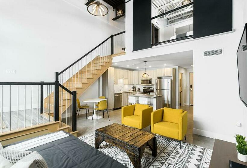 Люкс, Station 1 By Terra Hospitality