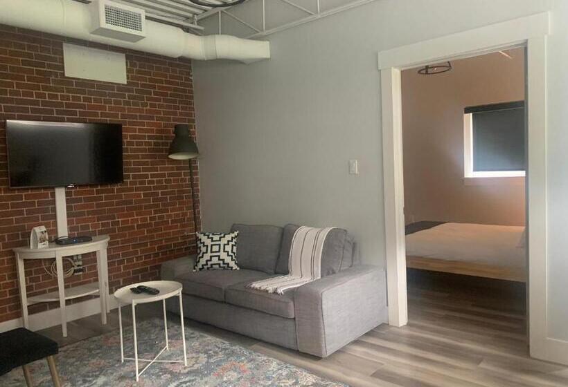 Полулюкс, Station 1 By Terra Hospitality