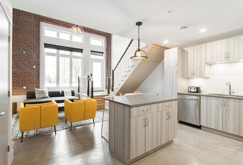 Люкс, Station 1 By Terra Hospitality