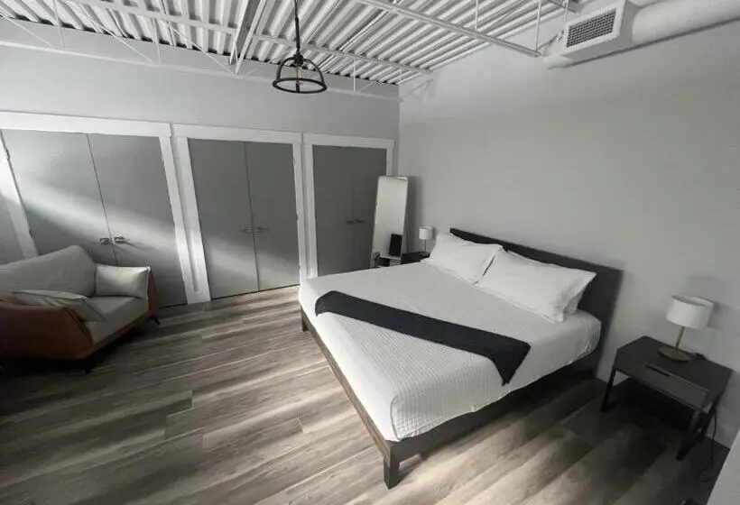 استودیوی استاندارد, Station 1 By Terra Hospitality