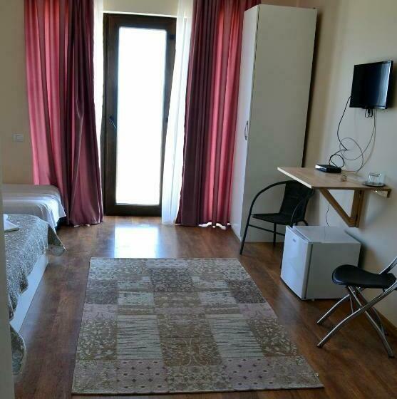 اتاق استاندارد, Sara