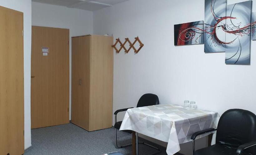 Номер Стандарт, Pension Garni Zur Schamper Mühle