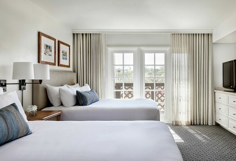 Люкс, Arizona Grand Resort