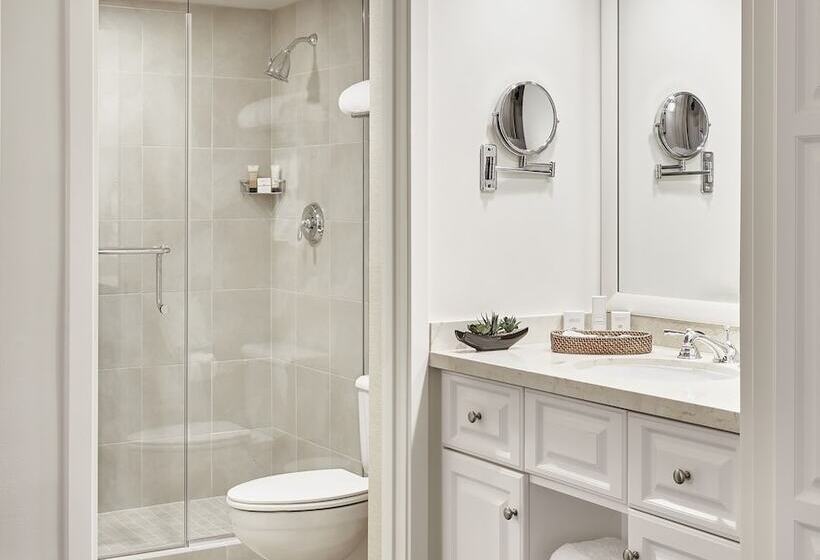 豪华套房, Arizona Grand Resort