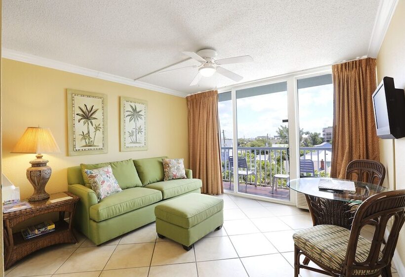 إستوديو قياسى سرير مزدوج, Barefoot Beach Club