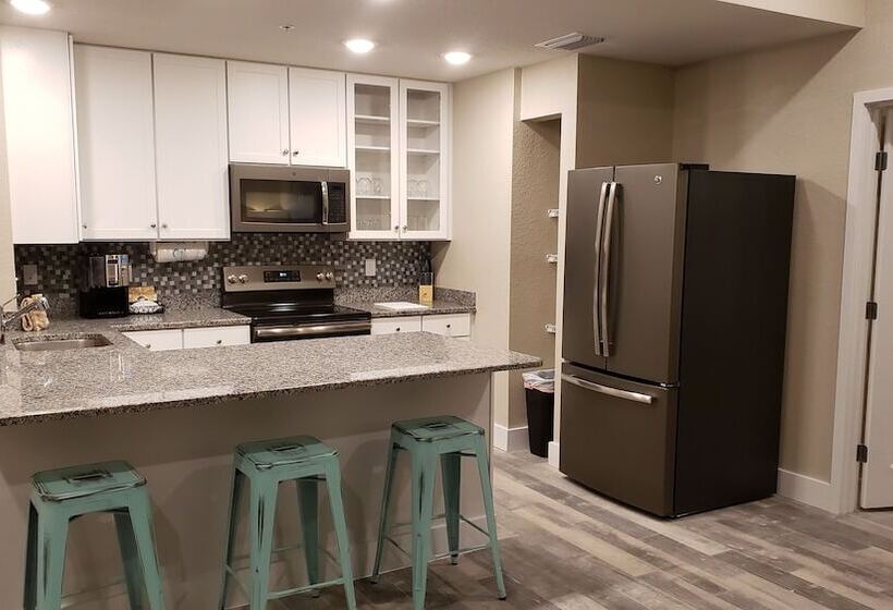 جناح غرفتين نوم, Barefoot Beach Club