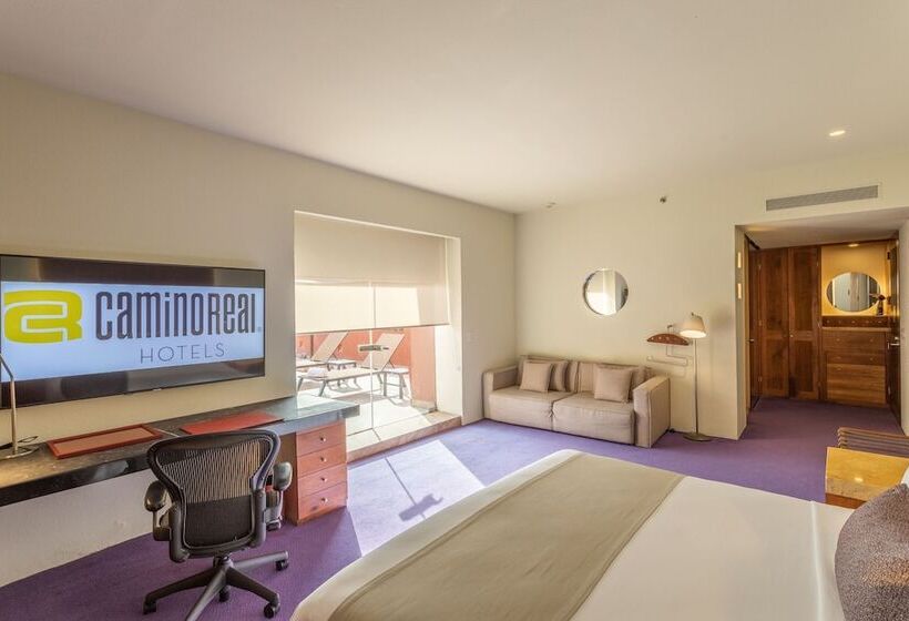 Полулюкс, Camino Real Monterrey