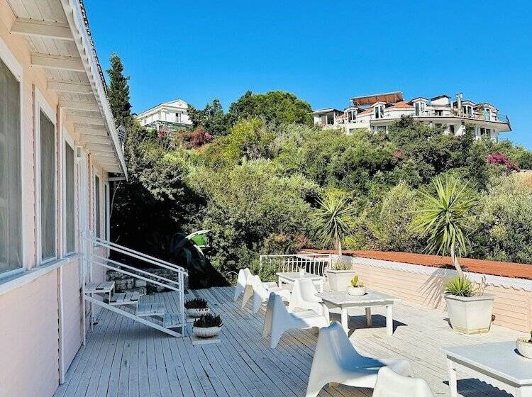 스탠다드 룸, Club çapa