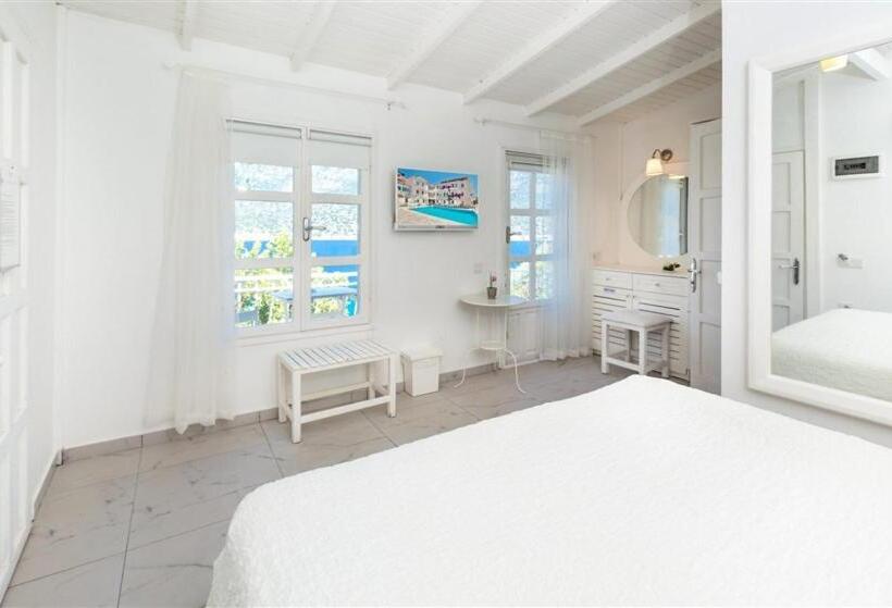 스탠다드 방갈로, Club çapa