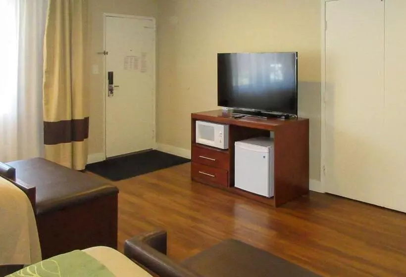 اتاق استاندارد, Comfort Inn Bishop