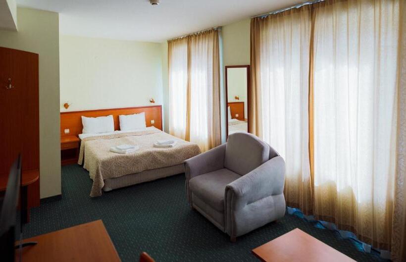 اتاق استاندارد, Dionis