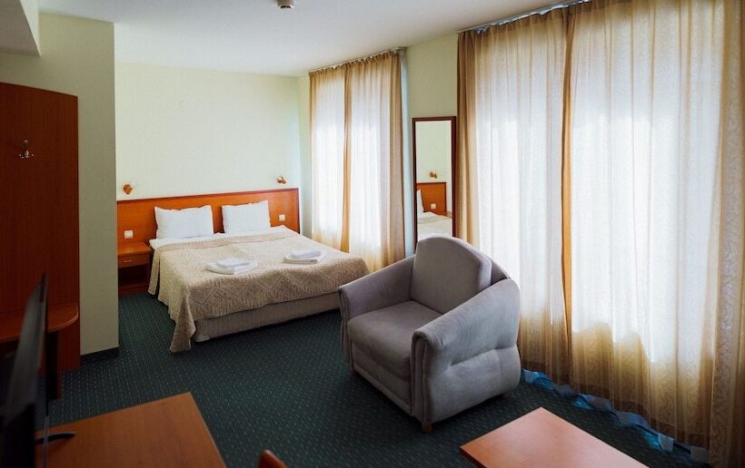 اتاق استاندارد, Dionis