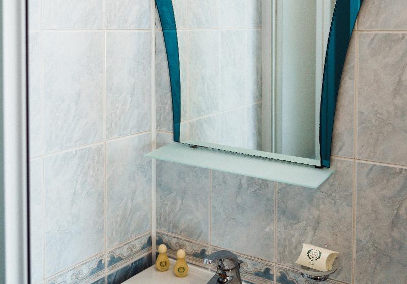 اتاق لوکس, Dionis