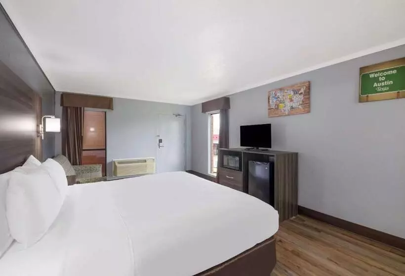 اتاق استاندارد با تخت بزرگ, Econo Lodge Near The Domain   The Arboretum