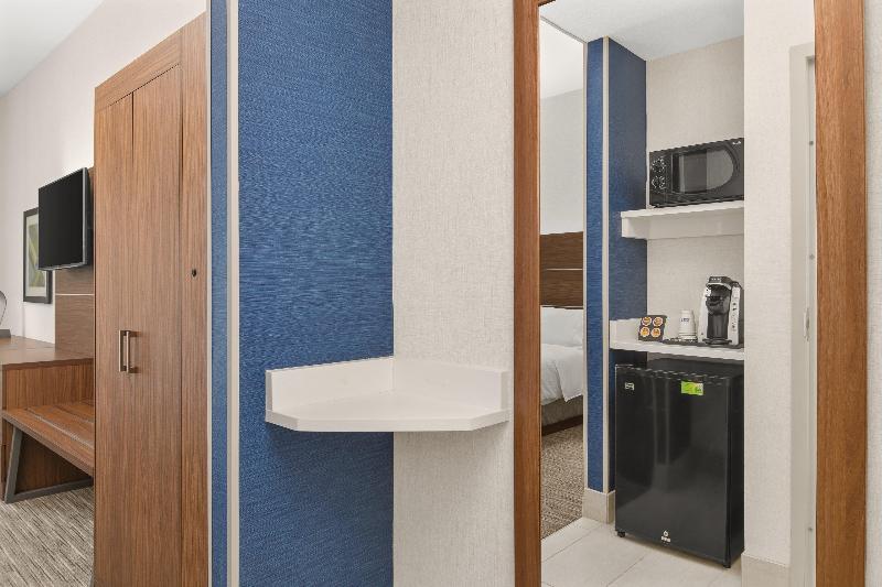 스탠다드 룸 킹사이즈 침대, Holiday Inn Express Hotel Sacramento Airport Natomas By Ihg