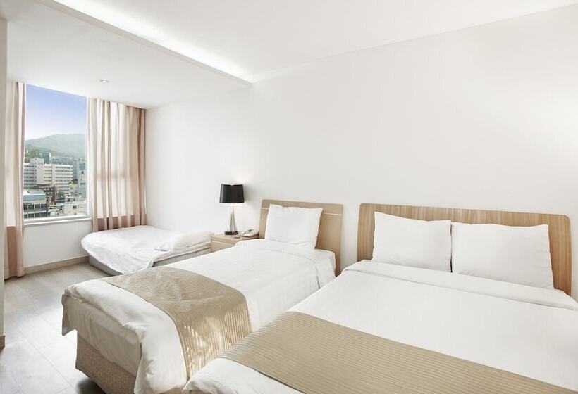 Семейный Номер, Hyundai Residence Seoul