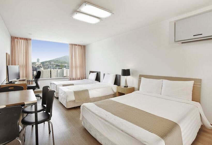 Семейный Номер, Hyundai Residence Seoul