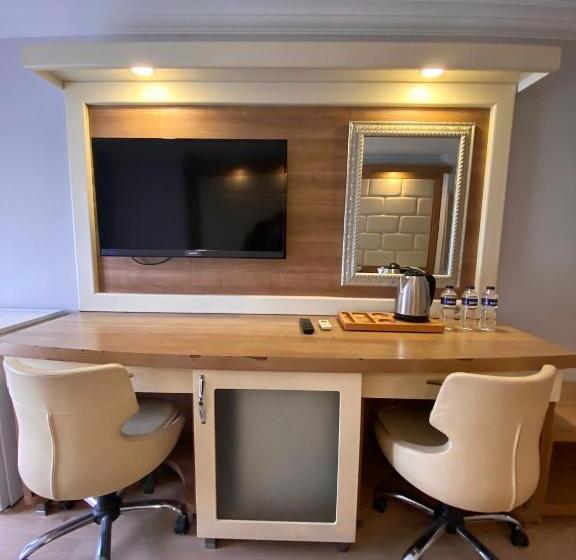 اتاق استاندارد سه نفره, Kafkas Hotel Istanbul