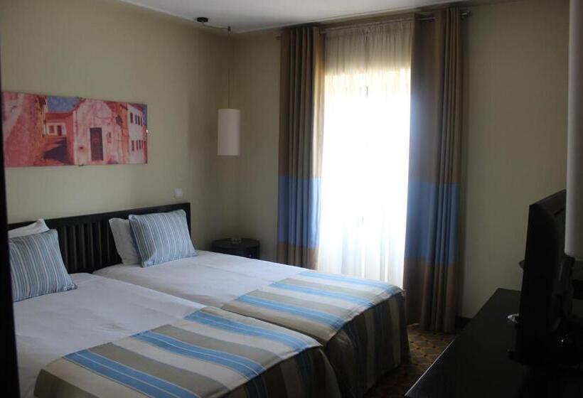 Deluxe room with river view, Ordem De Santiago