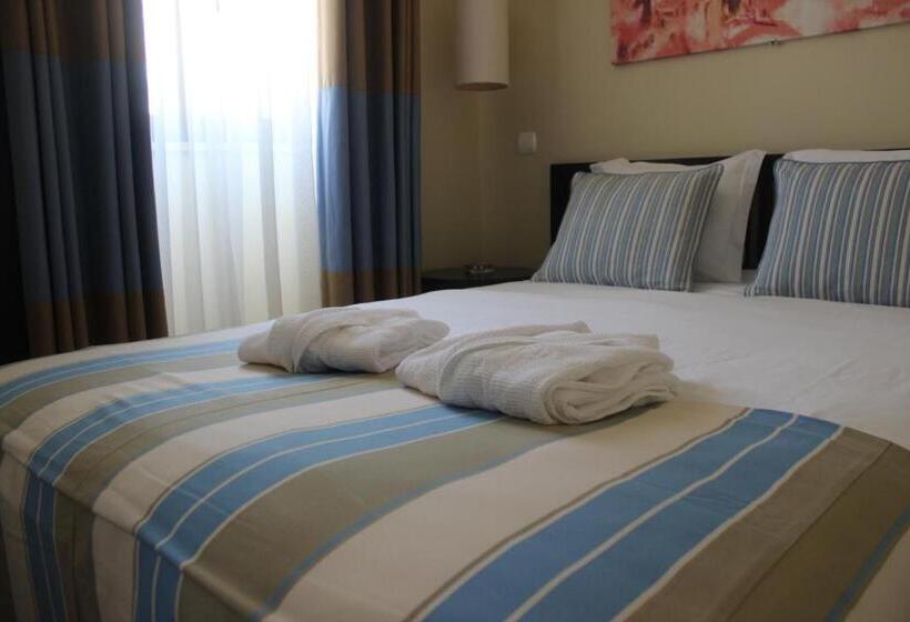 Deluxe room with river view, Ordem De Santiago