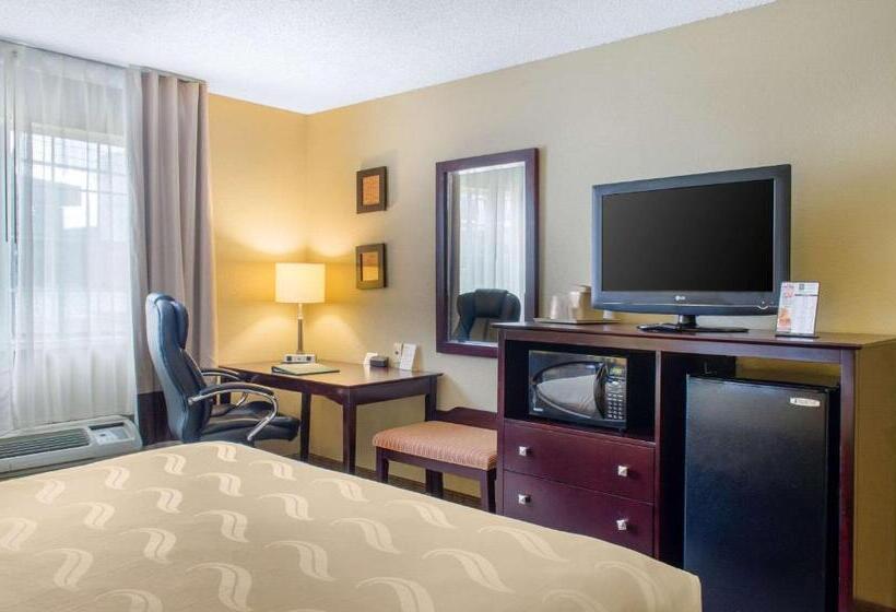 キングサイズベッドのスタンダードルーム, Quality Inn Ruston