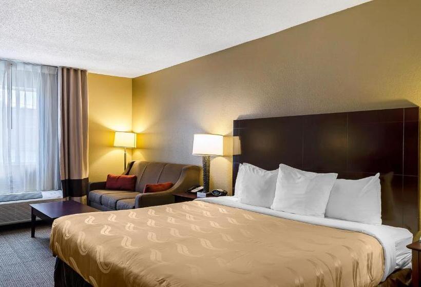 身障者適用キングサイズベッドルーム, Quality Inn Ruston