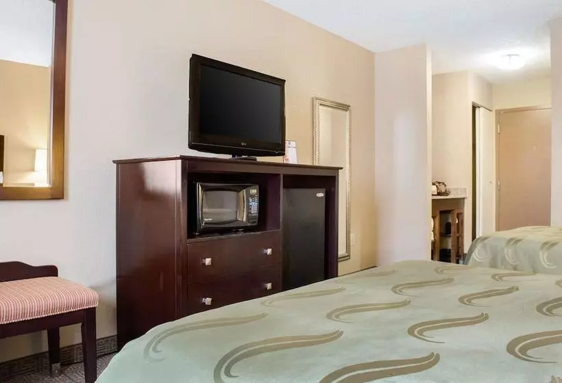 ２ダブルベッドのスタンダードルーム, Quality Inn Ruston