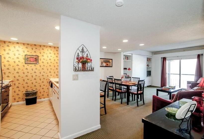 스위트, Rivergreen Resort