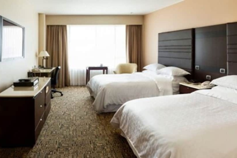 اتاق سوپریور با چشم‌انداز شهر, Sheraton Guayaquil