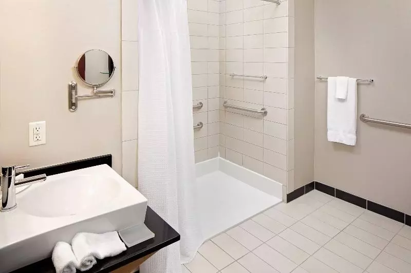 Suite Queen Bed, Springhill Suites By Marriott Green Bay