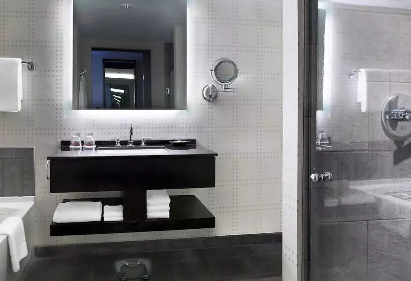 اتاق سوپریور, The Liberty, A Luxury Collection Hotel, Boston