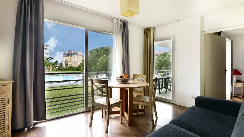 １ベッドルームアパートメント, Vacancéole   Le Domaine Du Château   La Rochelle / île De Ré