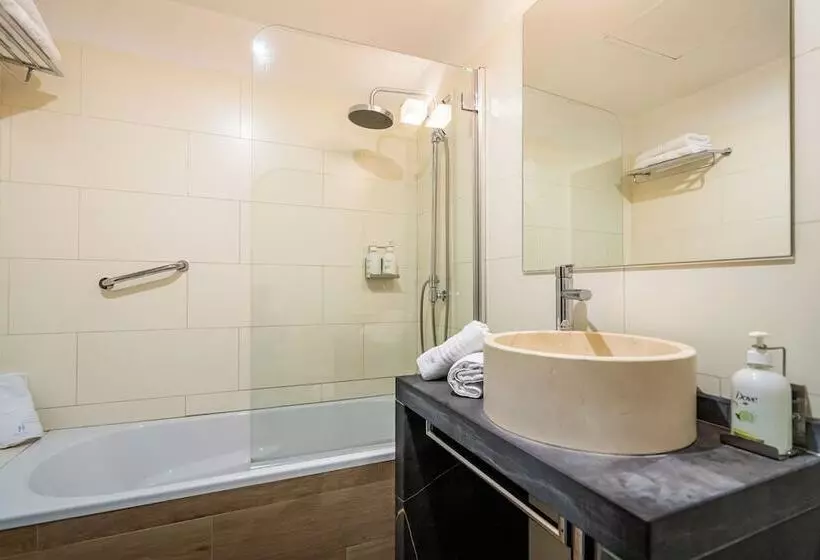 Standardzimmer, Yit El Postigo