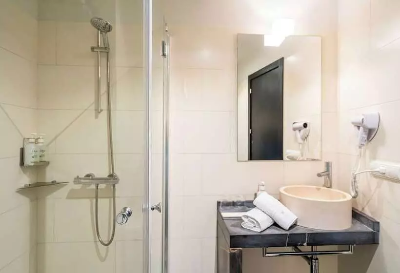 Standardzimmer, Yit El Postigo